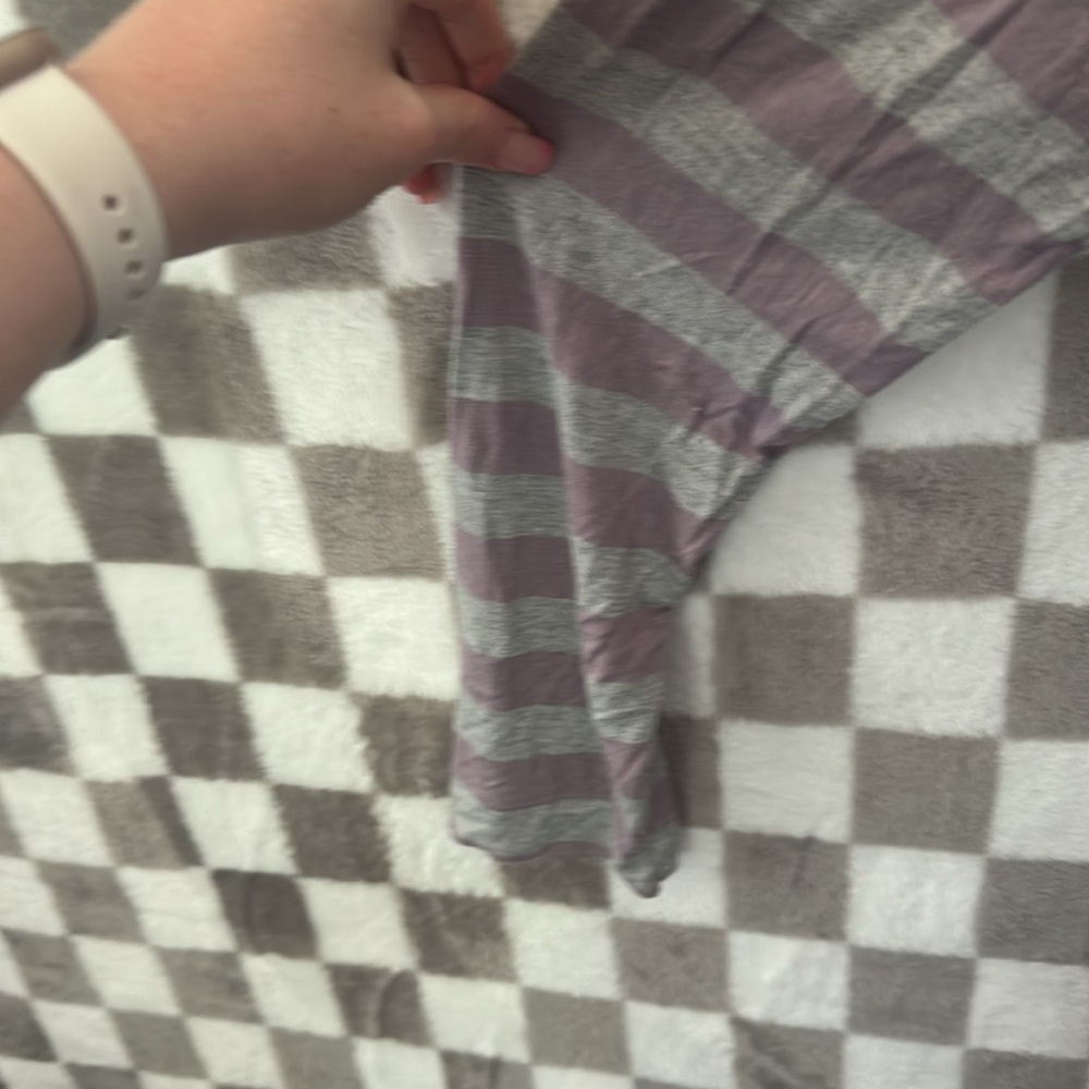 A Pea in the Pod Lavender and Gray Tie Robe Size S/Small - Picture 10 of 15